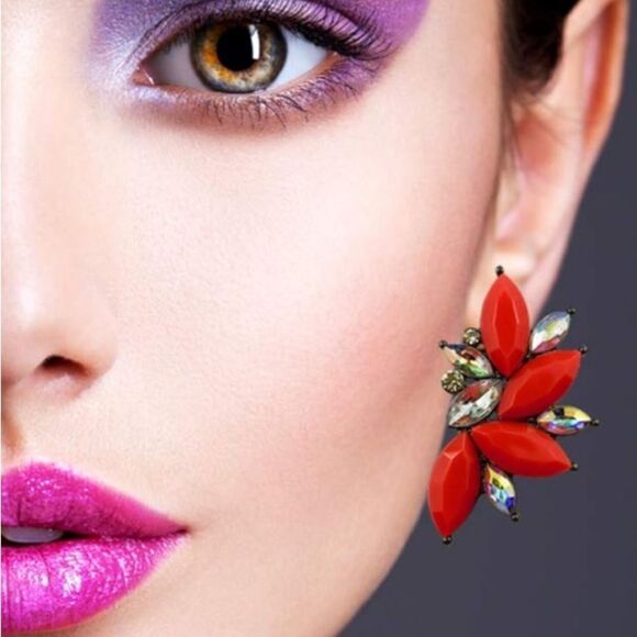 Gun Metal Black with Matte Red Crystal 80's Punk Rock Starburst Earrings - Picture 3 of 5